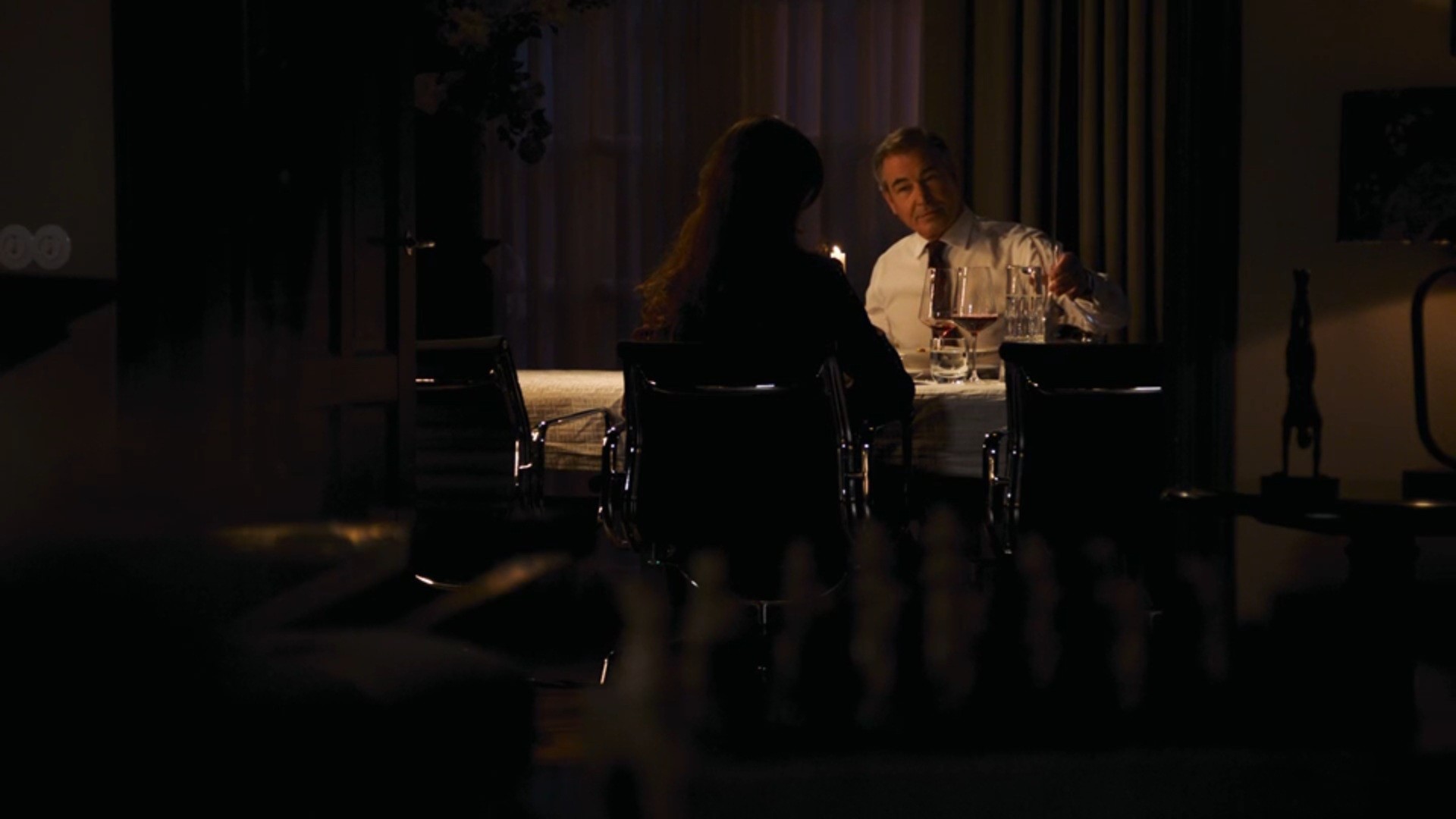 Ludo en Janine vermoeden dat Richard met Henriette samenwerkt